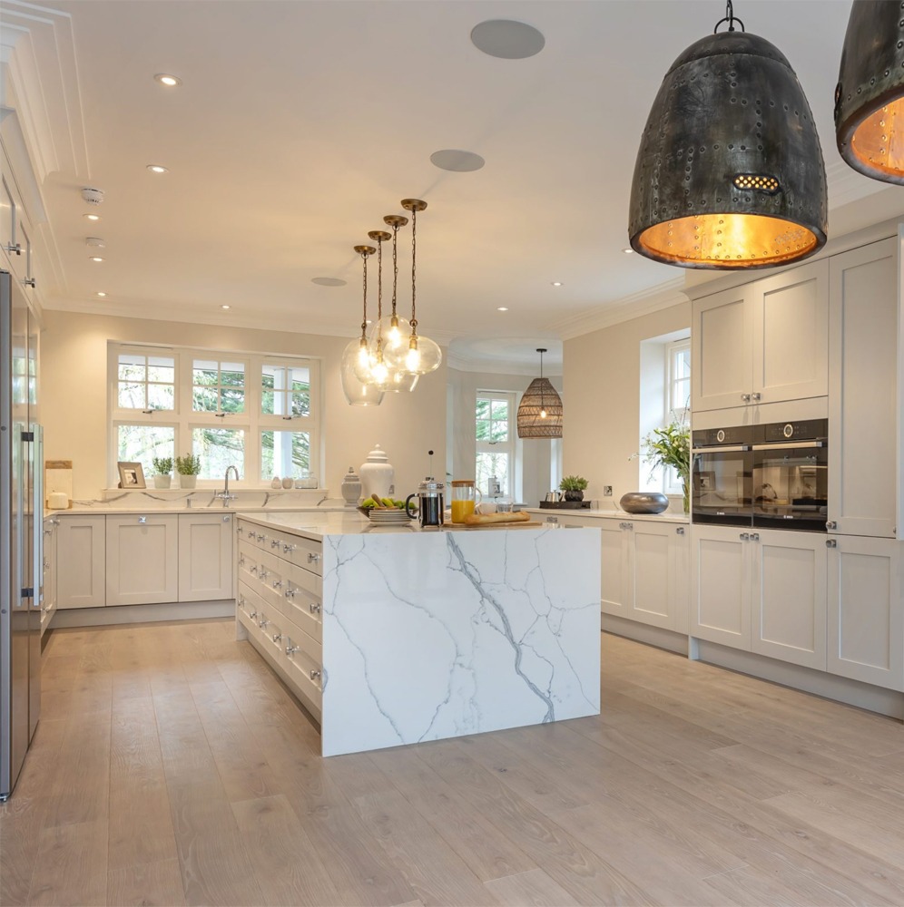 New England style bespoke kitchen: residential interior design by Studio G for a New England style home in Surrey
