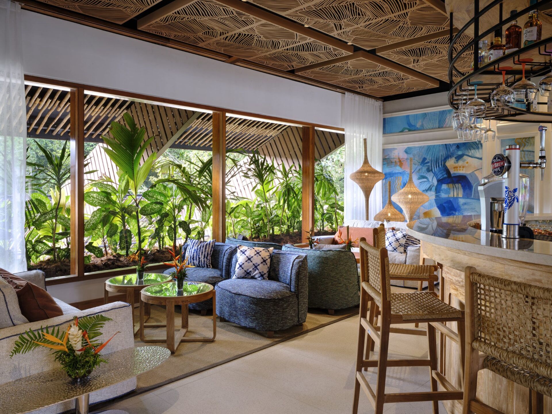 Bar: commercial interior design by Studio G for a luxury beach resort, Seychelles