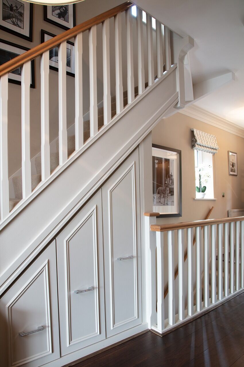Upstairs landing: residential interior design by Studio G for a bespoke townhouse in Mill Hill, London
