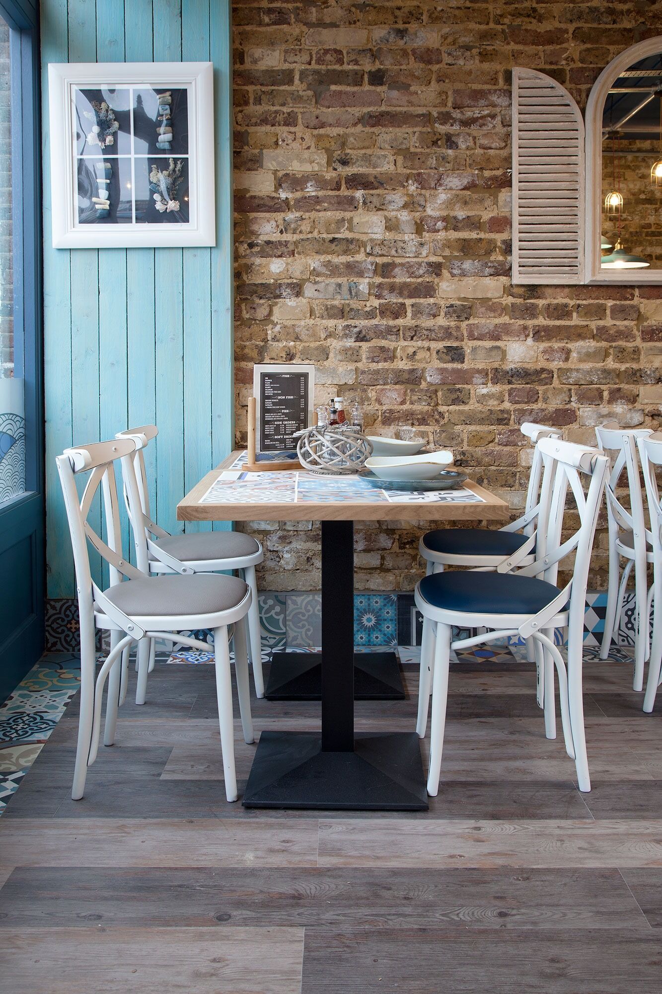 Seafood restaurant: commercial interior design by Studio G for a seafood restaurant in Kent