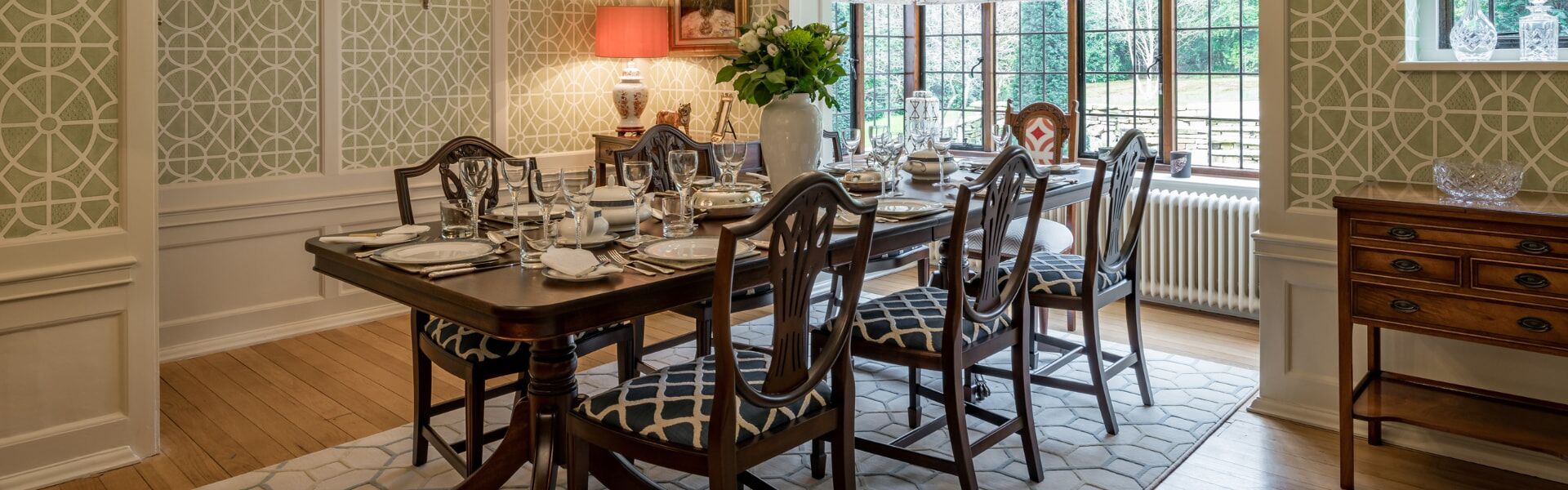 English country style home: residential interior design by Studio G for a English country style home in Cobham, Surrey